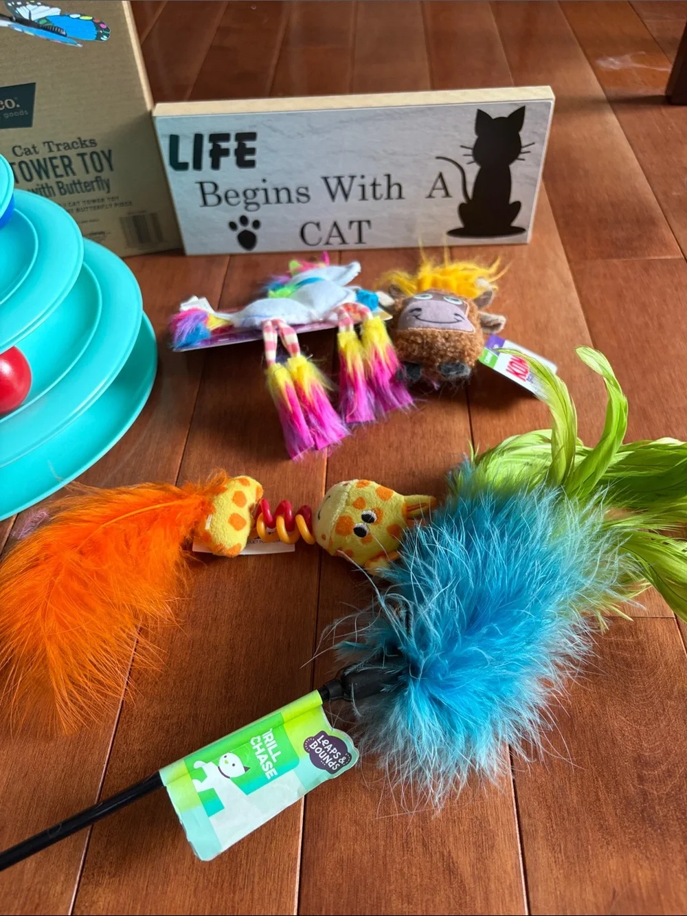 Cat bundle with toys, treats and decor